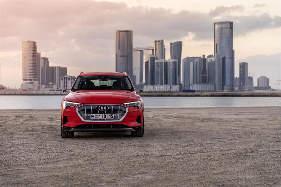  Audi e-tron 55 Quattro 2019 года  (WW) (фото 89 из 452)